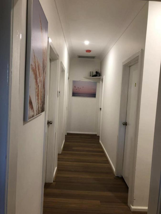 Melbourne Short Stay- Burwood Deakin Uni墨尔本民宿-迪肯大学burwood Esterno foto